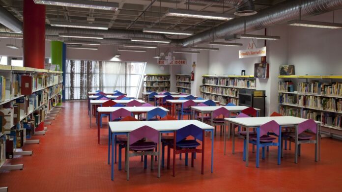 Imagen de cabecera #0 de la página de "La Comunidad de Madrid amplía los horarios de sus bibliotecas públicas para facilitar la preparación de los exámenes de febrero"